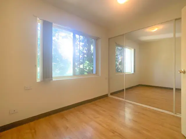 3Bedrooms, 1Bathrooms
