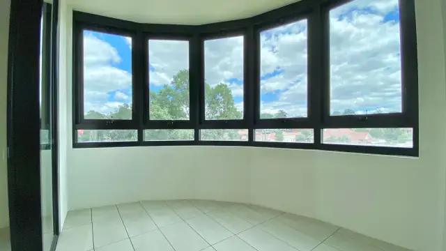 1Bedrooms, 1Bathrooms