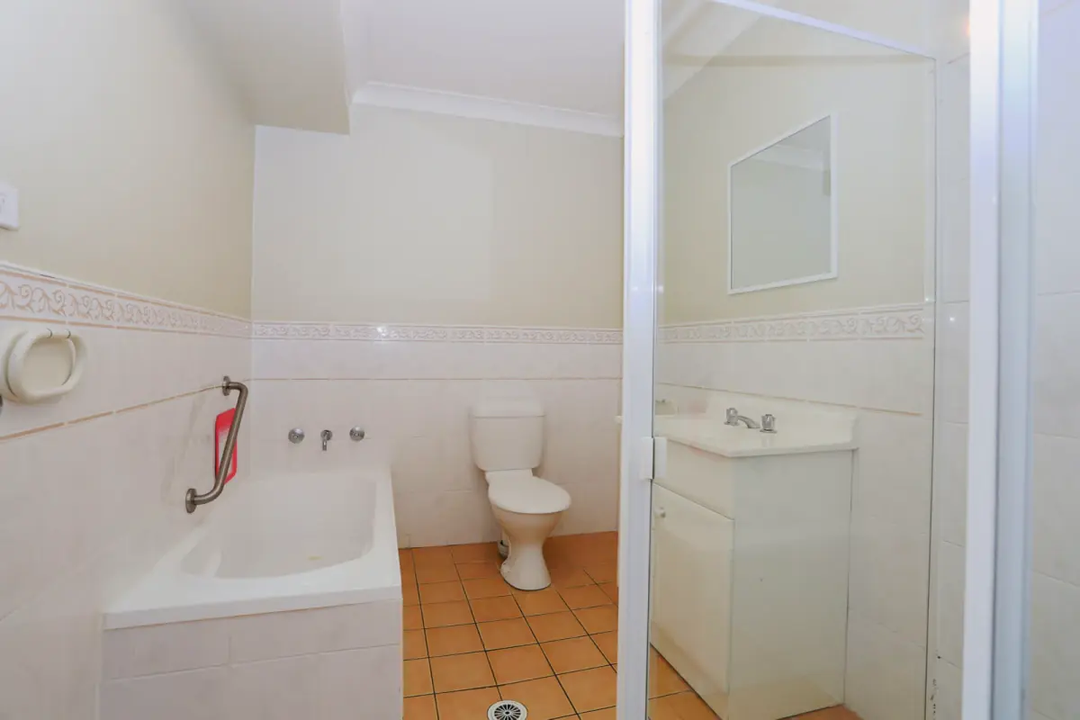 2Bedrooms, 2Bathrooms