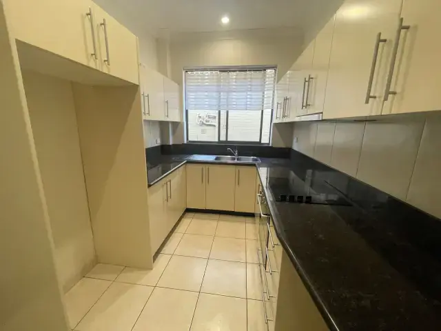 2Bedrooms, 1Bathrooms