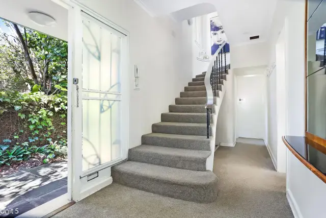 4Bedrooms, 2Bathrooms