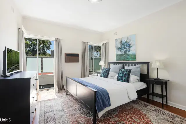 4Bedrooms, 2Bathrooms