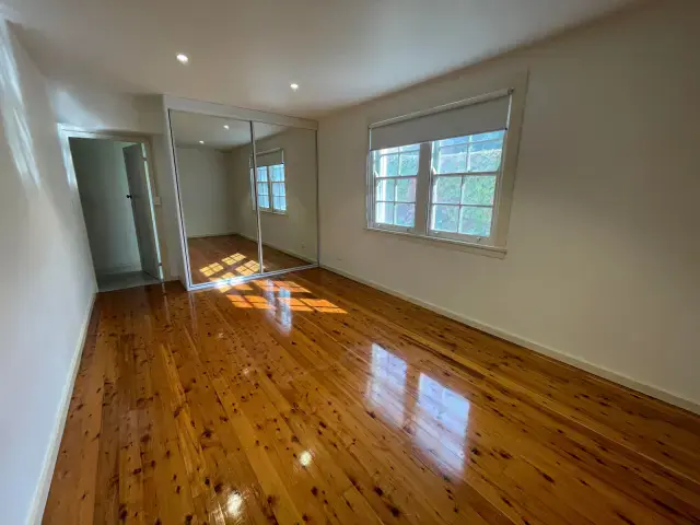 3Bedrooms, 1Bathrooms