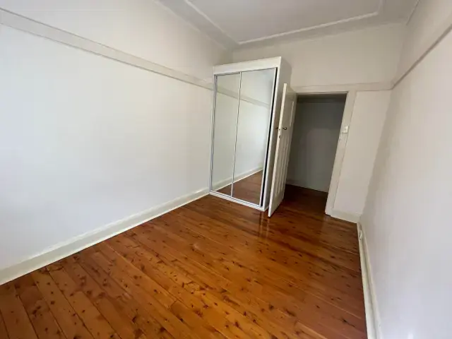 3Bedrooms, 1Bathrooms