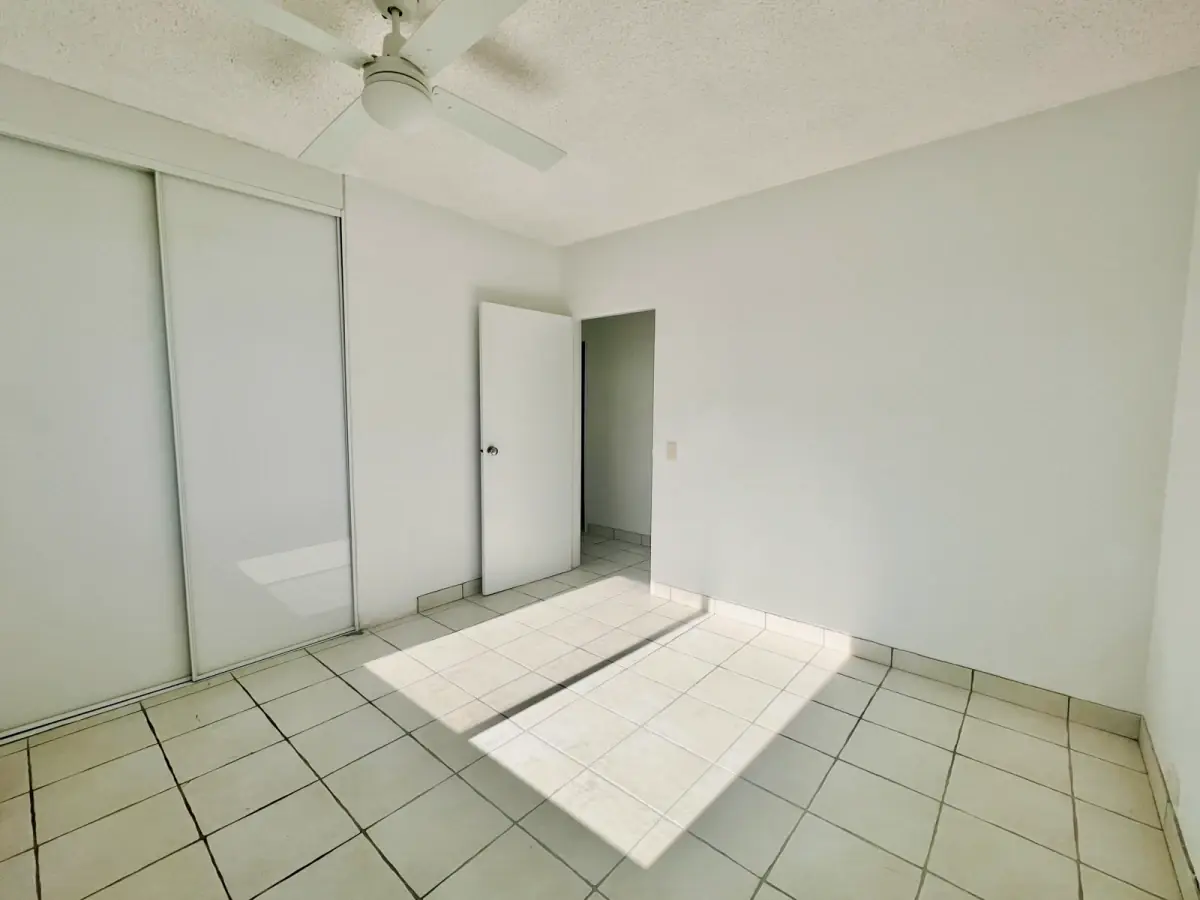 2Bedrooms, 1Bathrooms