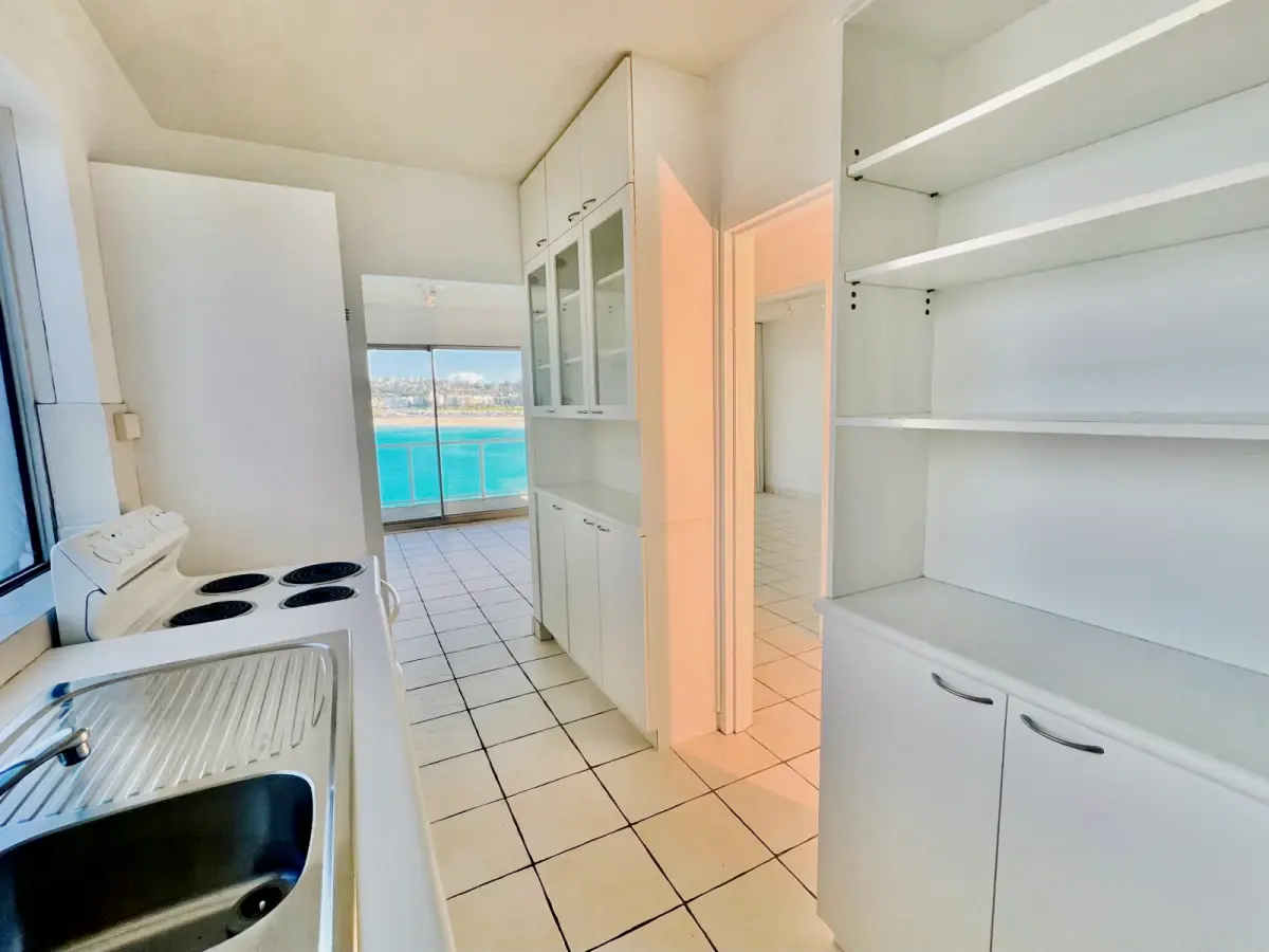 2Bedrooms, 1Bathrooms
