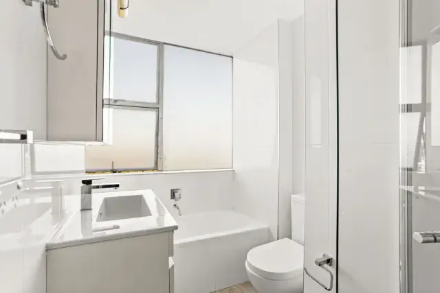 2Bedrooms, 1Bathrooms