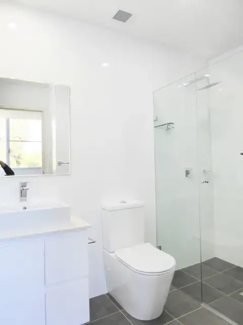 2Bedrooms, 2Bathrooms