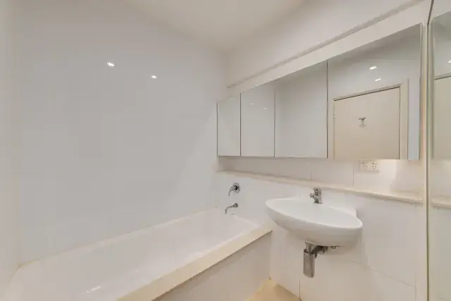1Bedrooms, 1Bathrooms