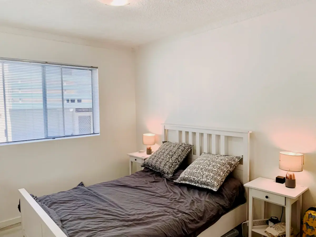 2Bedrooms, 1Bathrooms