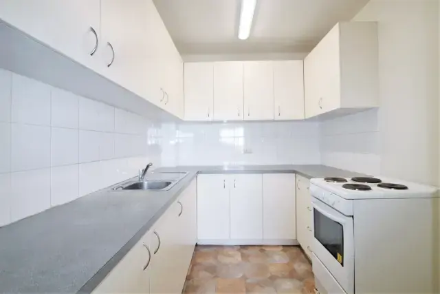 2Bedrooms, 1Bathrooms