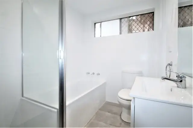 2Bedrooms, 1Bathrooms