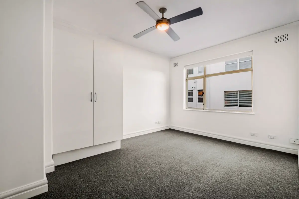 2Bedrooms, 1Bathrooms