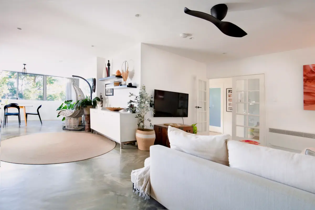 3Bedrooms, 1Bathrooms