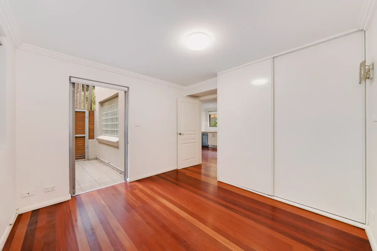2Bedrooms, 1Bathrooms