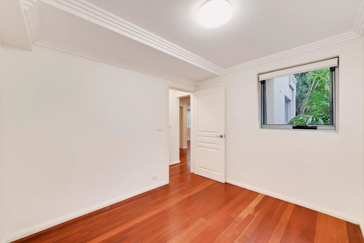 2Bedrooms, 1Bathrooms