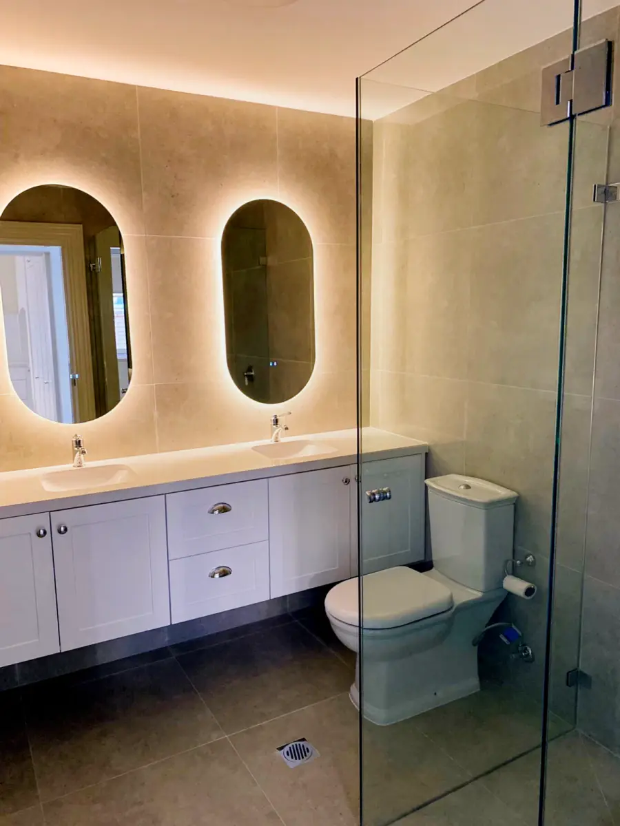 3Bedrooms, 2Bathrooms
