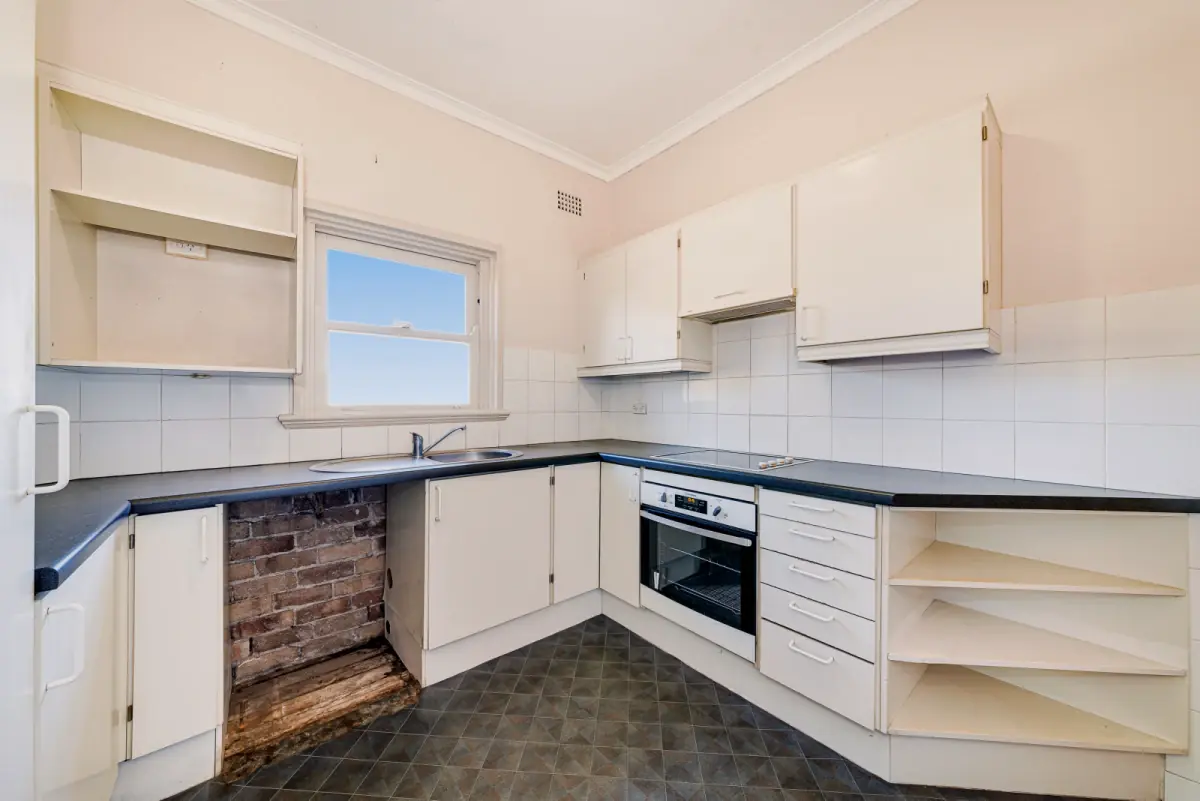 2Bedrooms, 1Bathrooms
