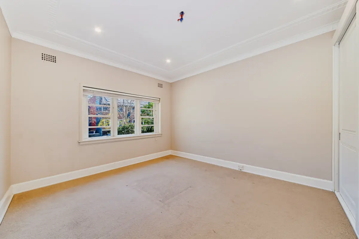 2Bedrooms, 1Bathrooms
