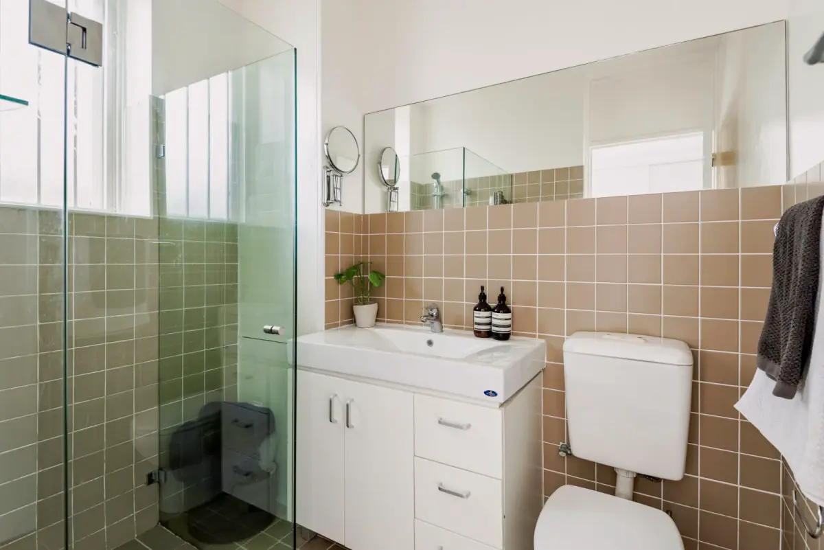 1Bedrooms, 1Bathrooms