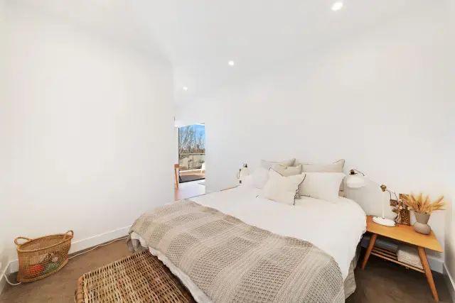 1Bedrooms, 1Bathrooms