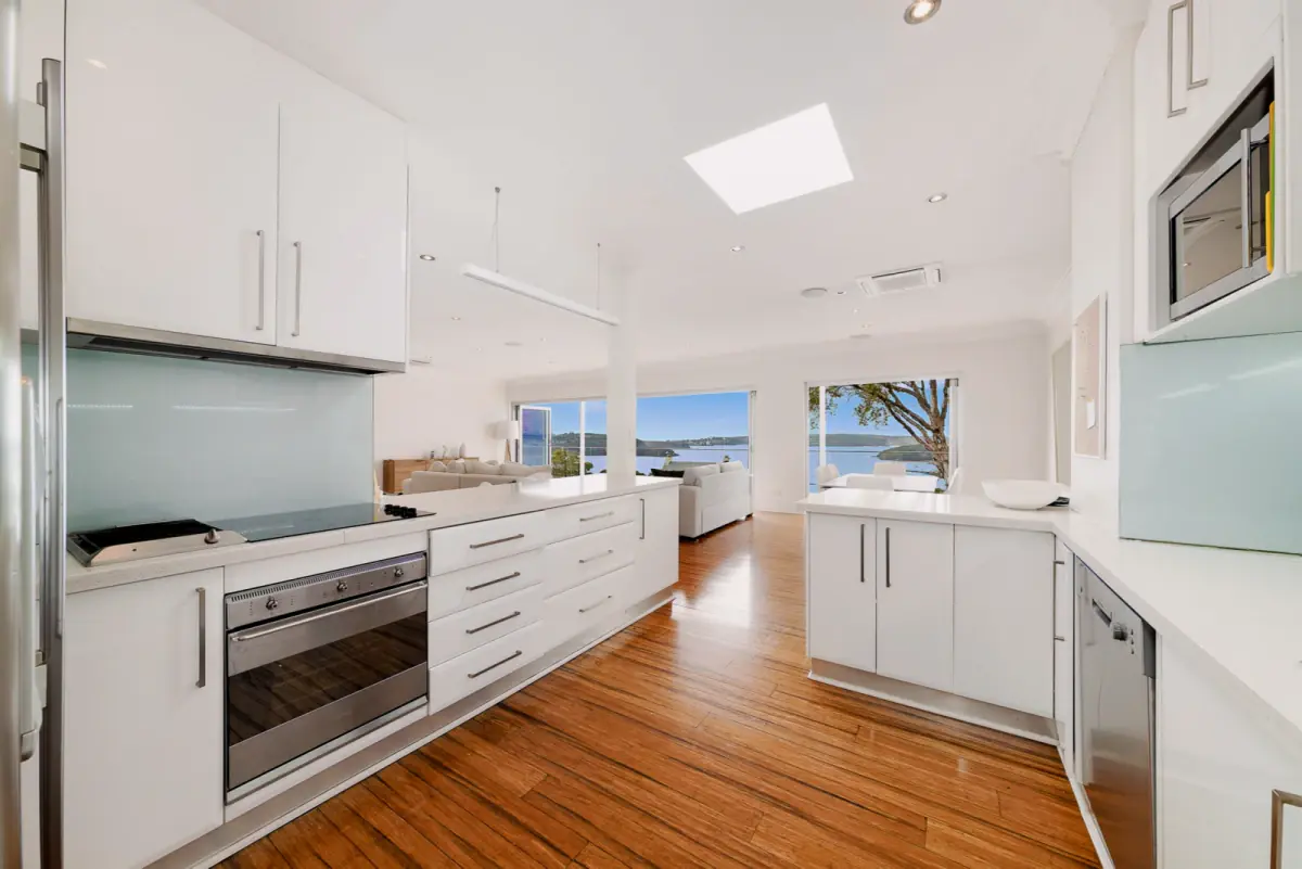 3Bedrooms, 2Bathrooms