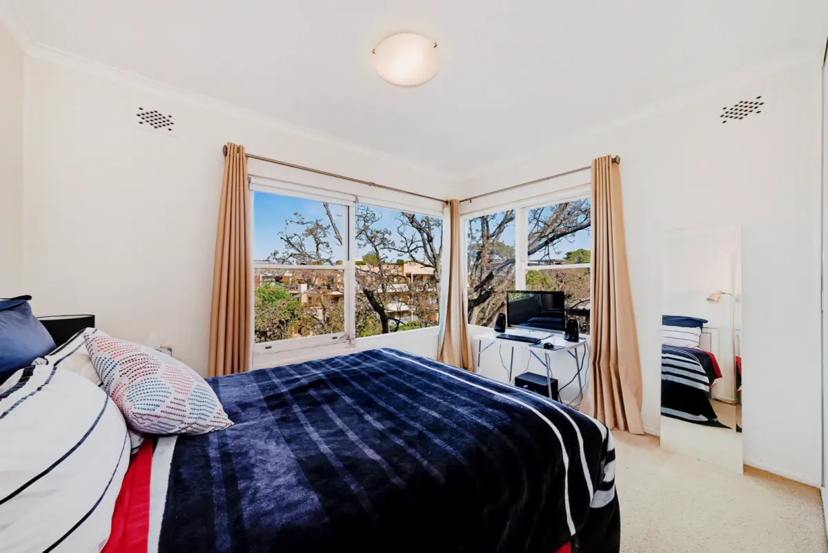 2Bedrooms, 1Bathrooms