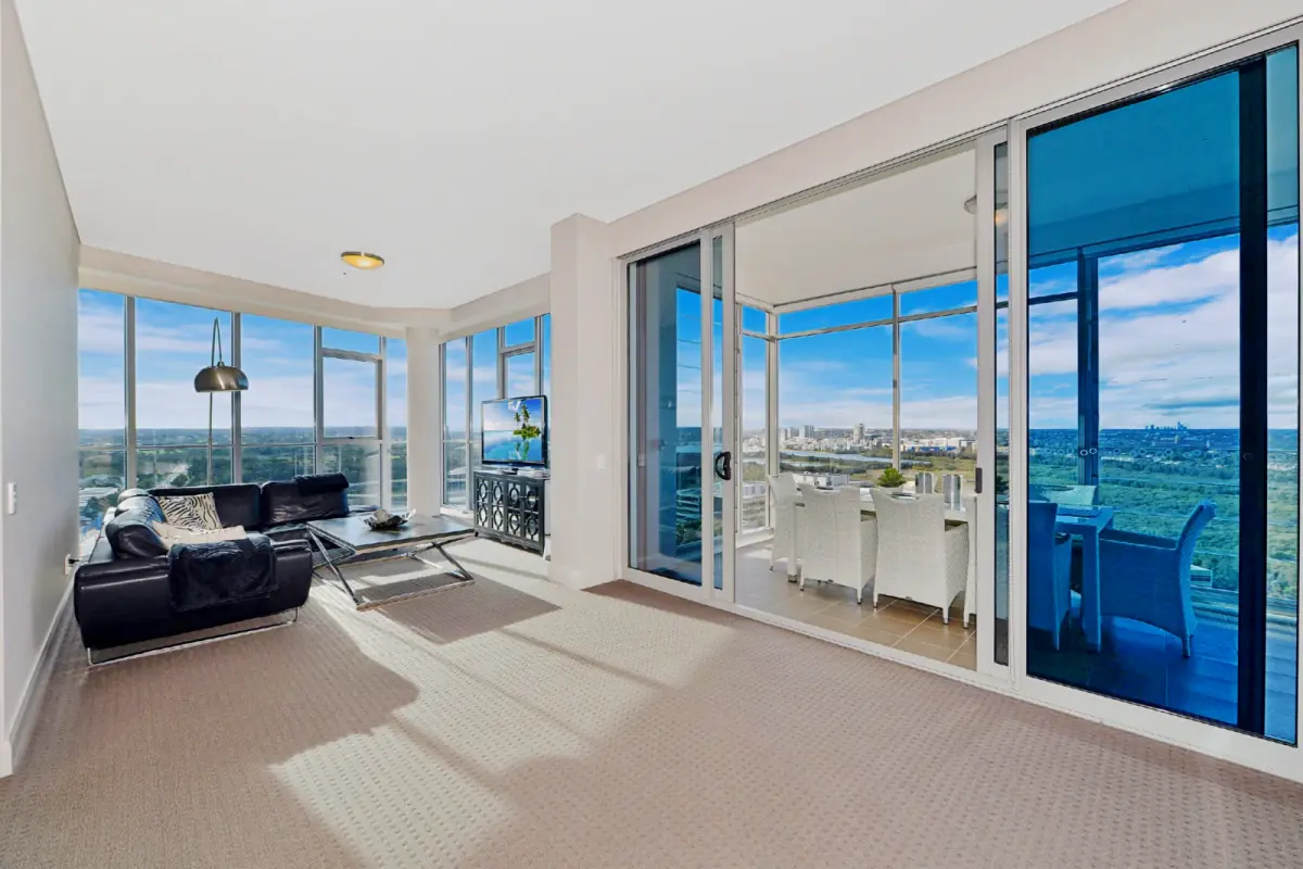 3Bedrooms, 2Bathrooms