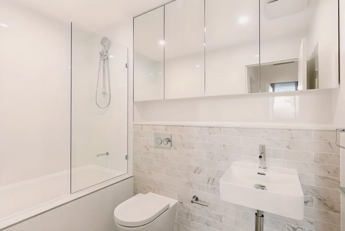 2Bedrooms, 2Bathrooms