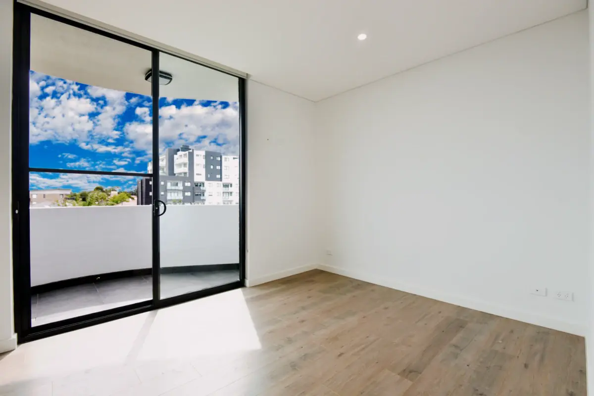 2Bedrooms, 1Bathrooms