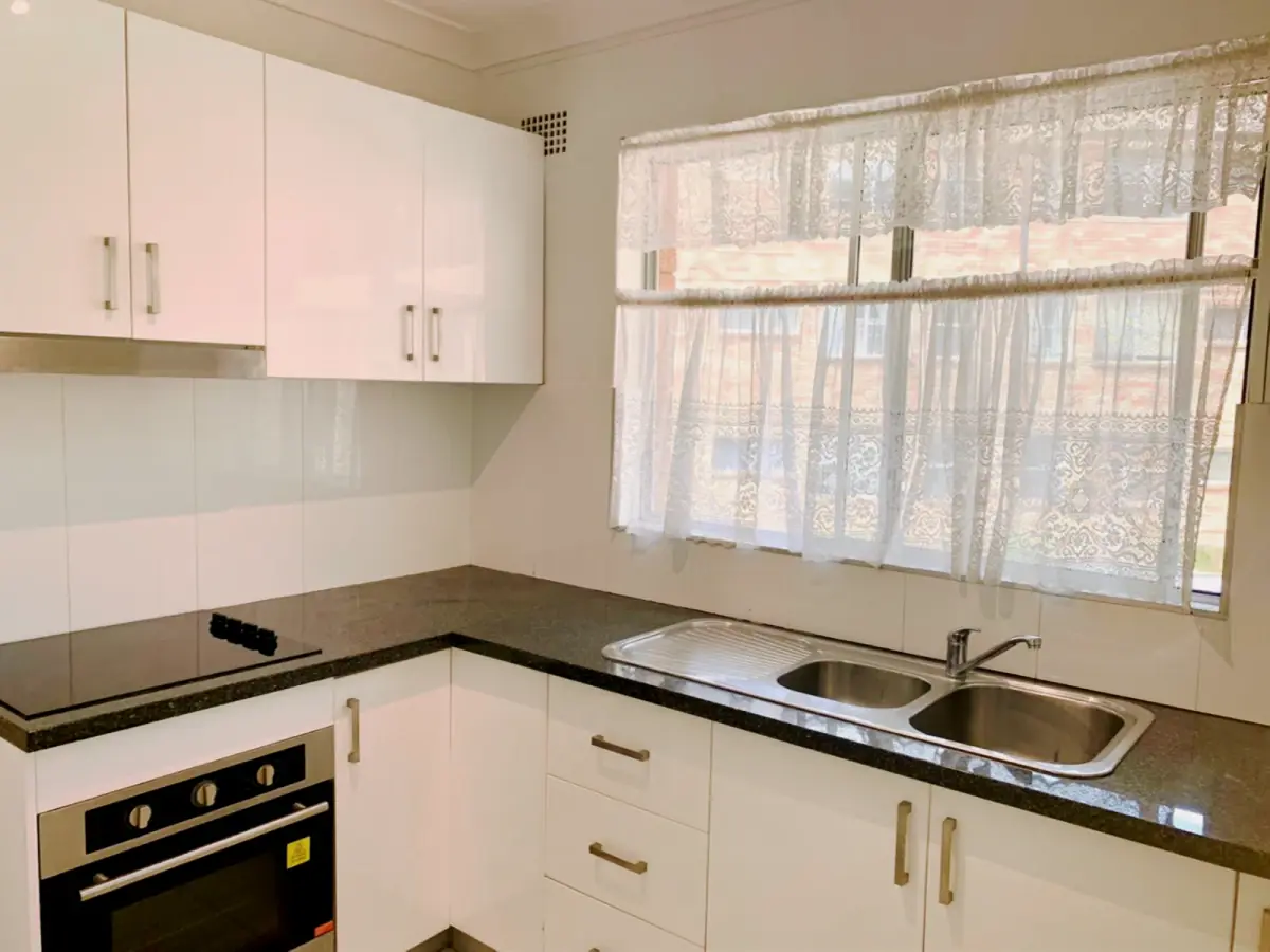 2Bedrooms, 1Bathrooms