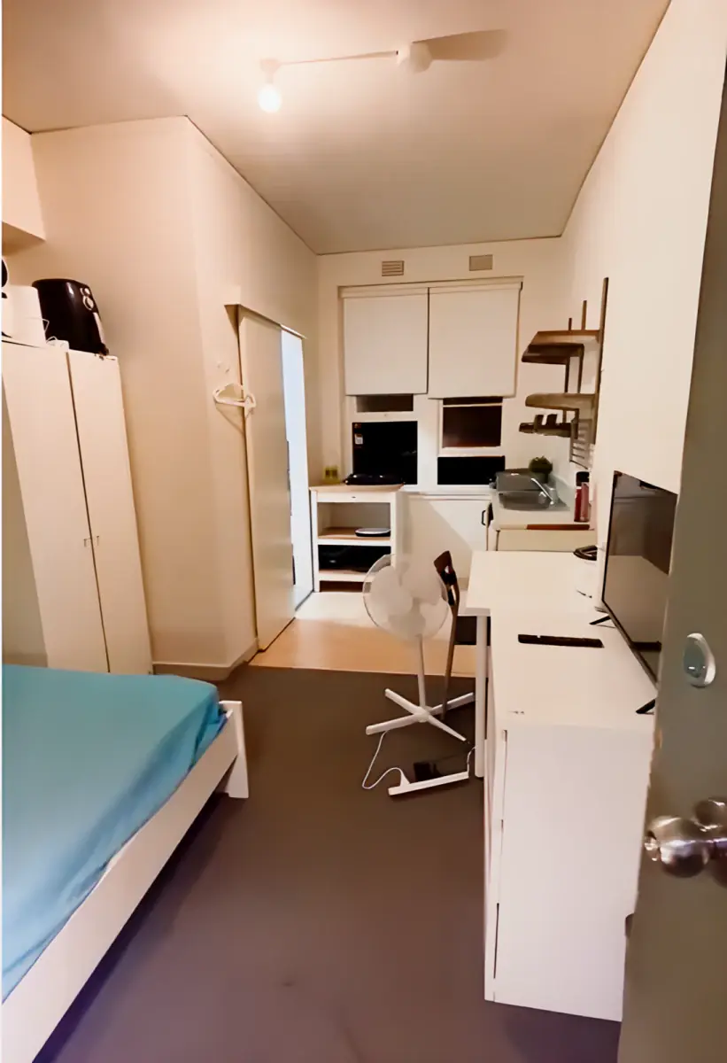 Room 13