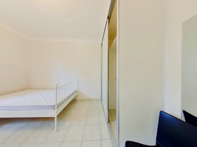 Room4