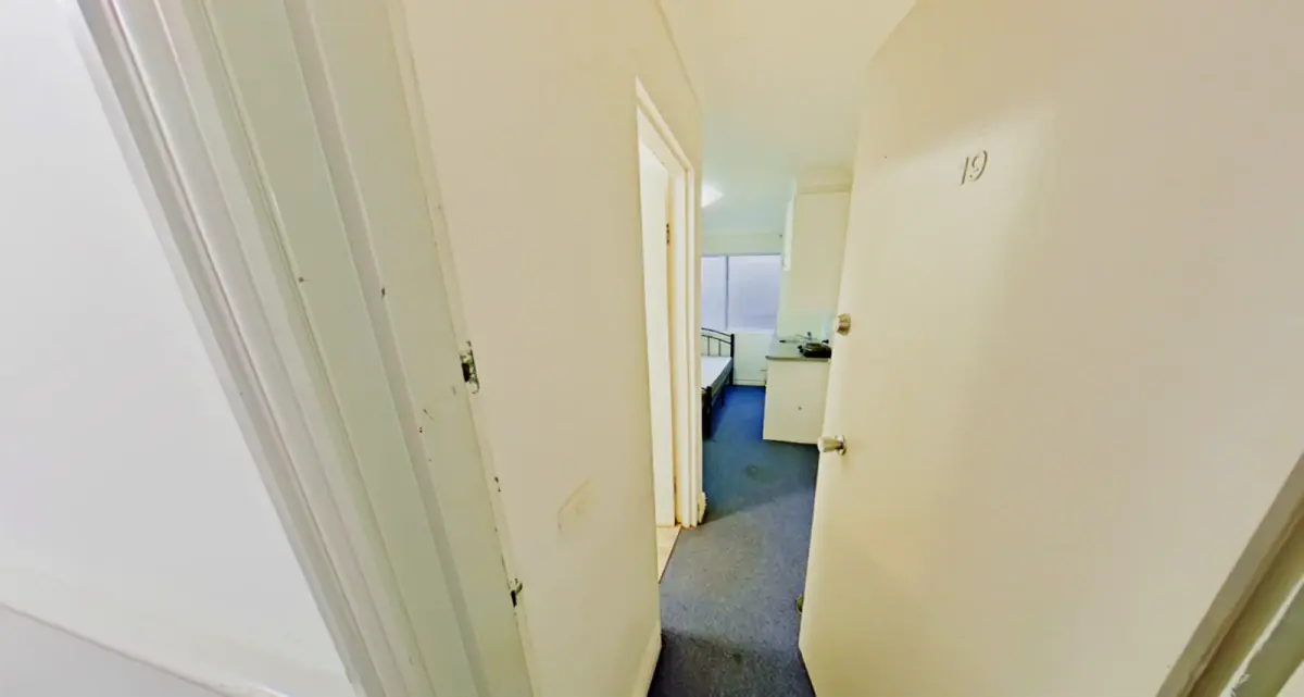Room 19 (Studio)
