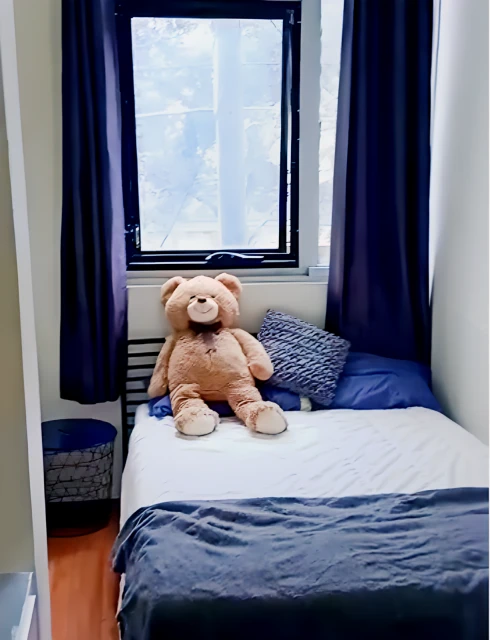 Room 5 #31