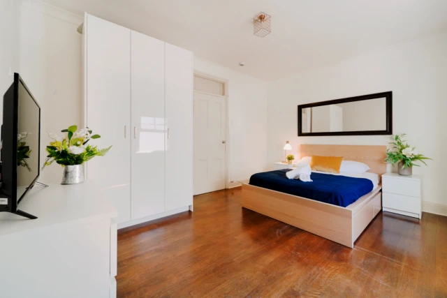 Room 7