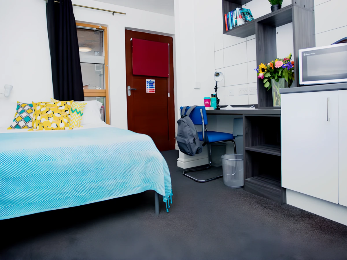 Studio Rooms view 3
