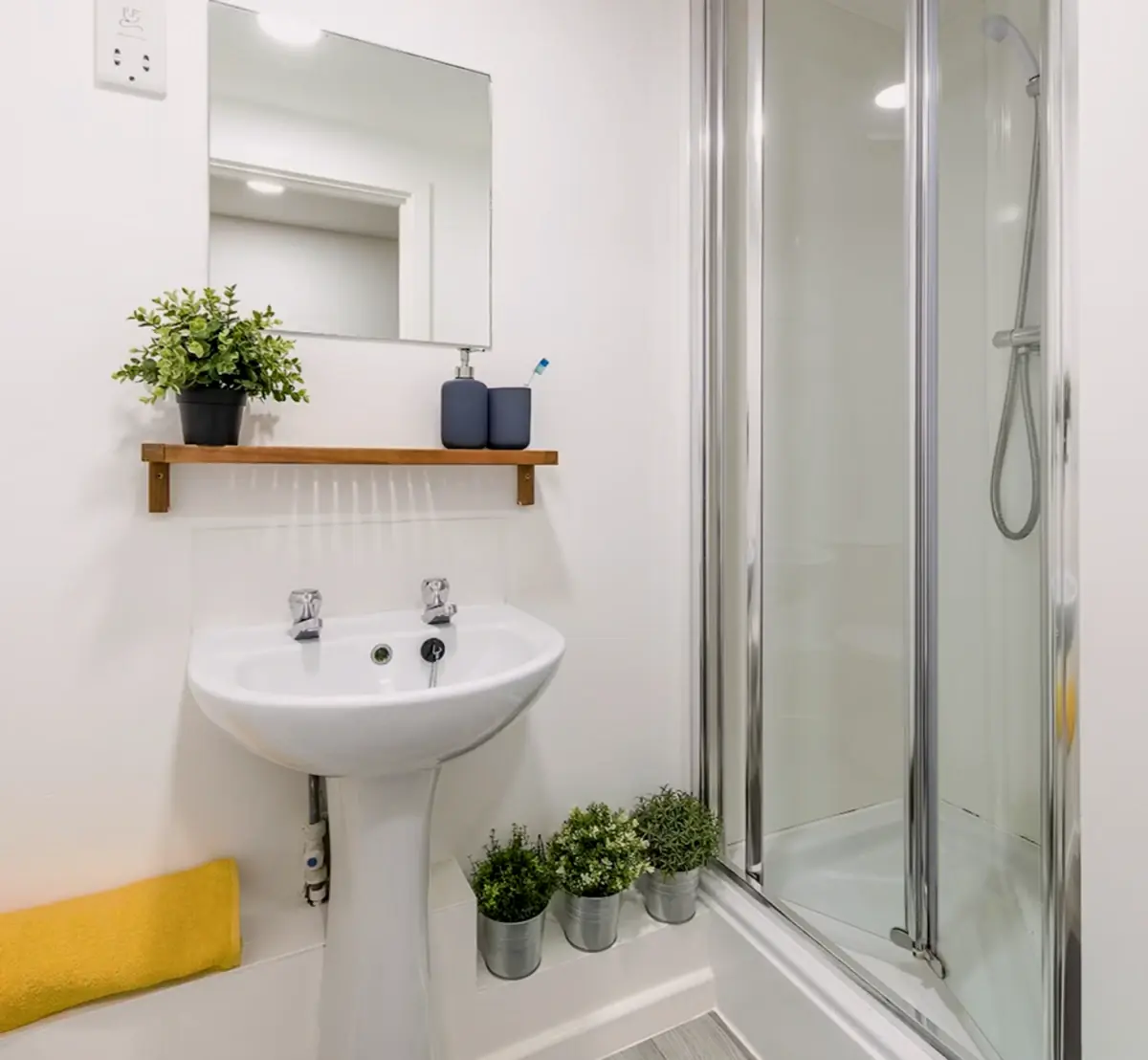 1 Bedroom, 1 Bathroom