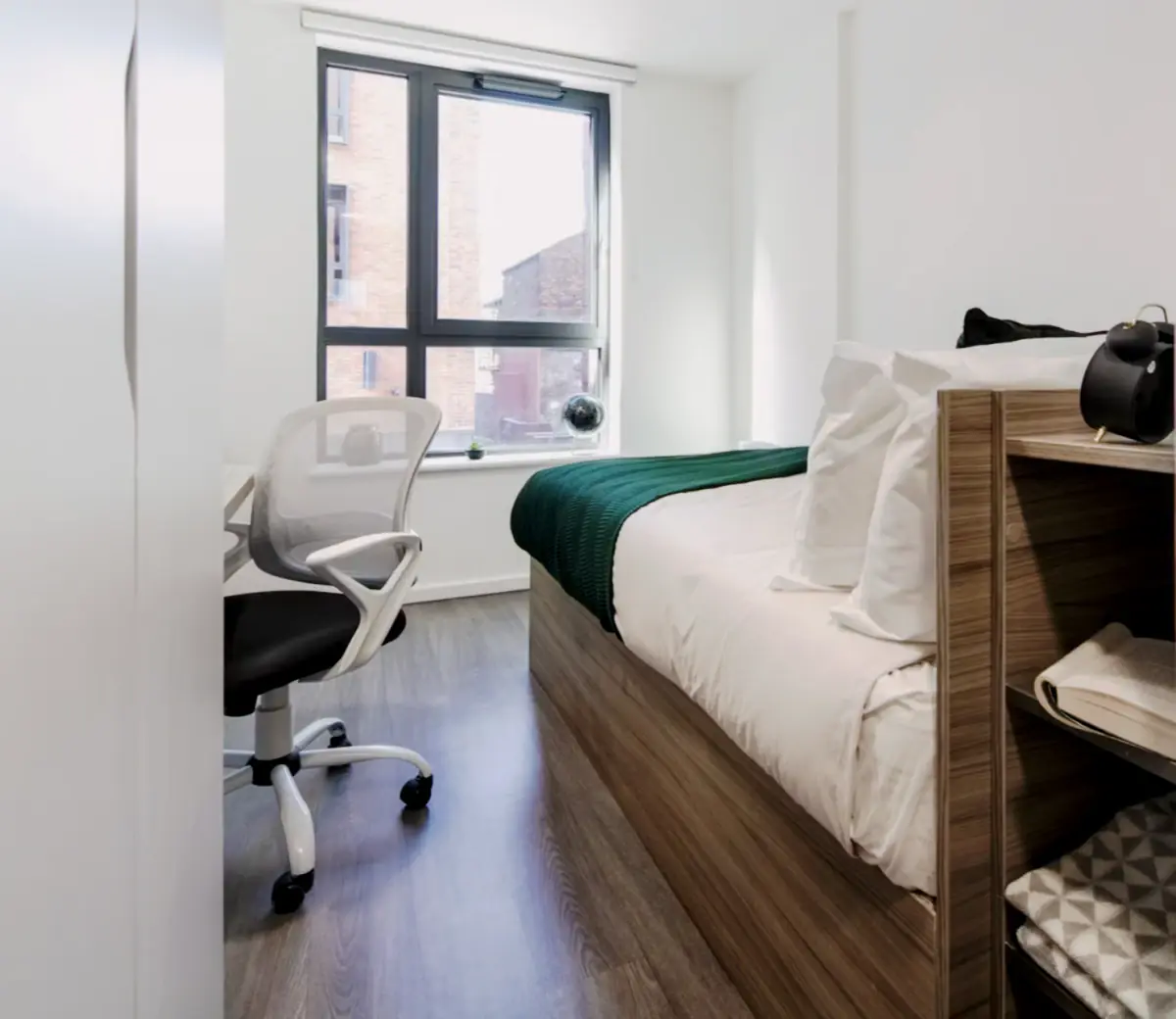 1 Bedroom, 1 Bathroom