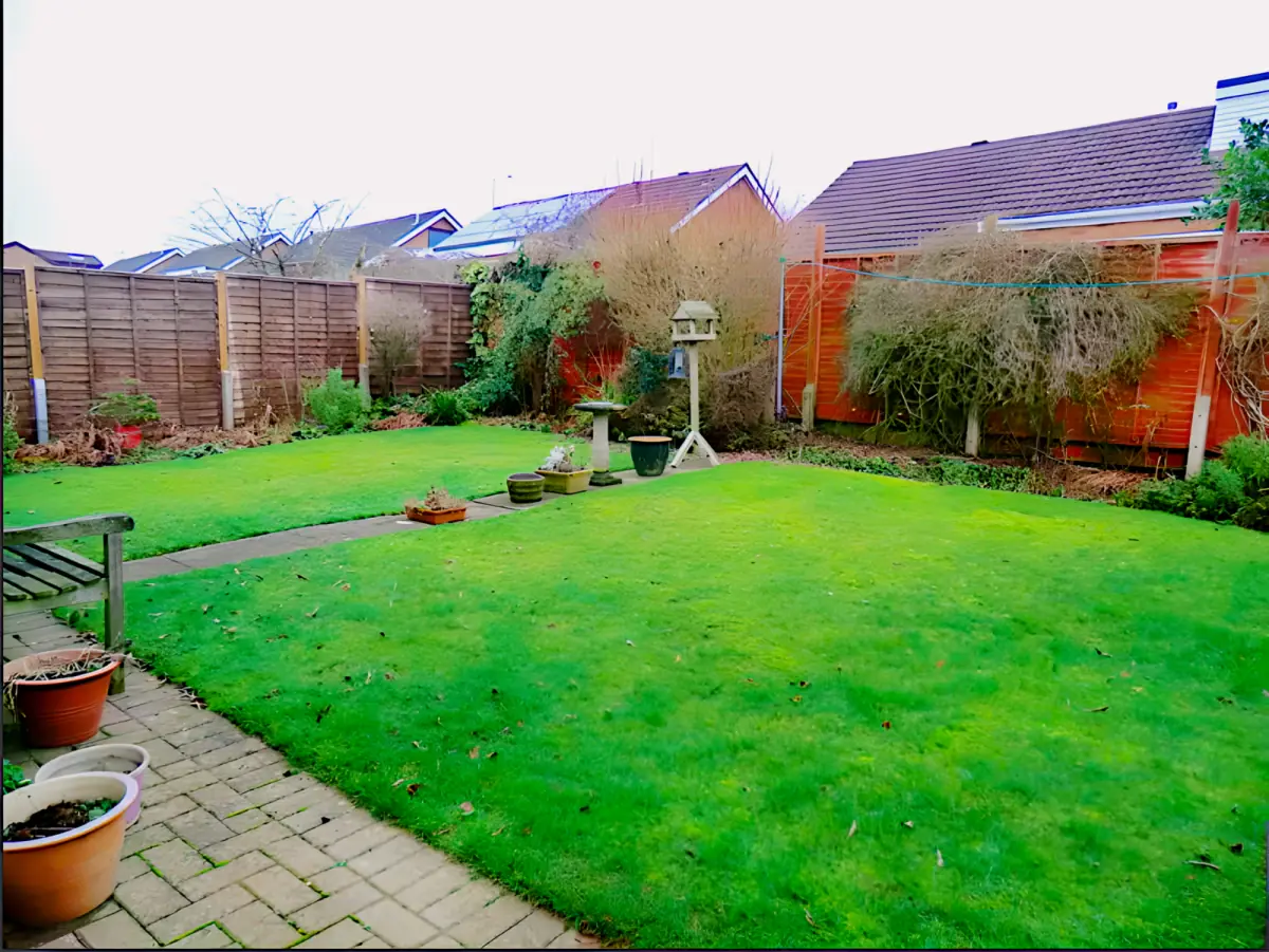 3 Evesham Walk,Cannon Park