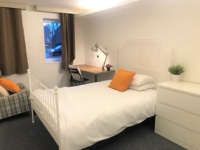 R2 Rooms view 1