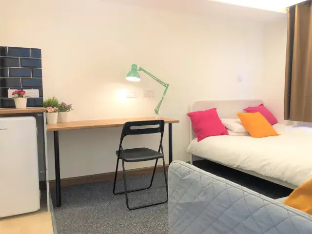 R3 Rooms view 1