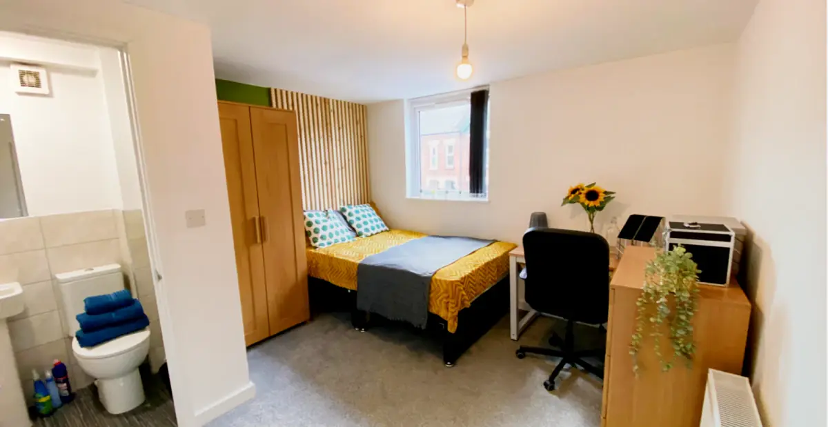 5 Bedroom