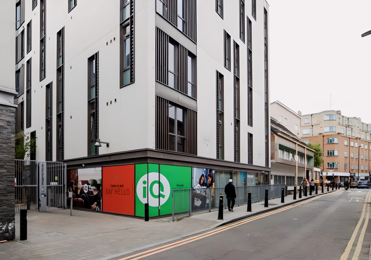 iQ Magenta House, London E1 1DQ