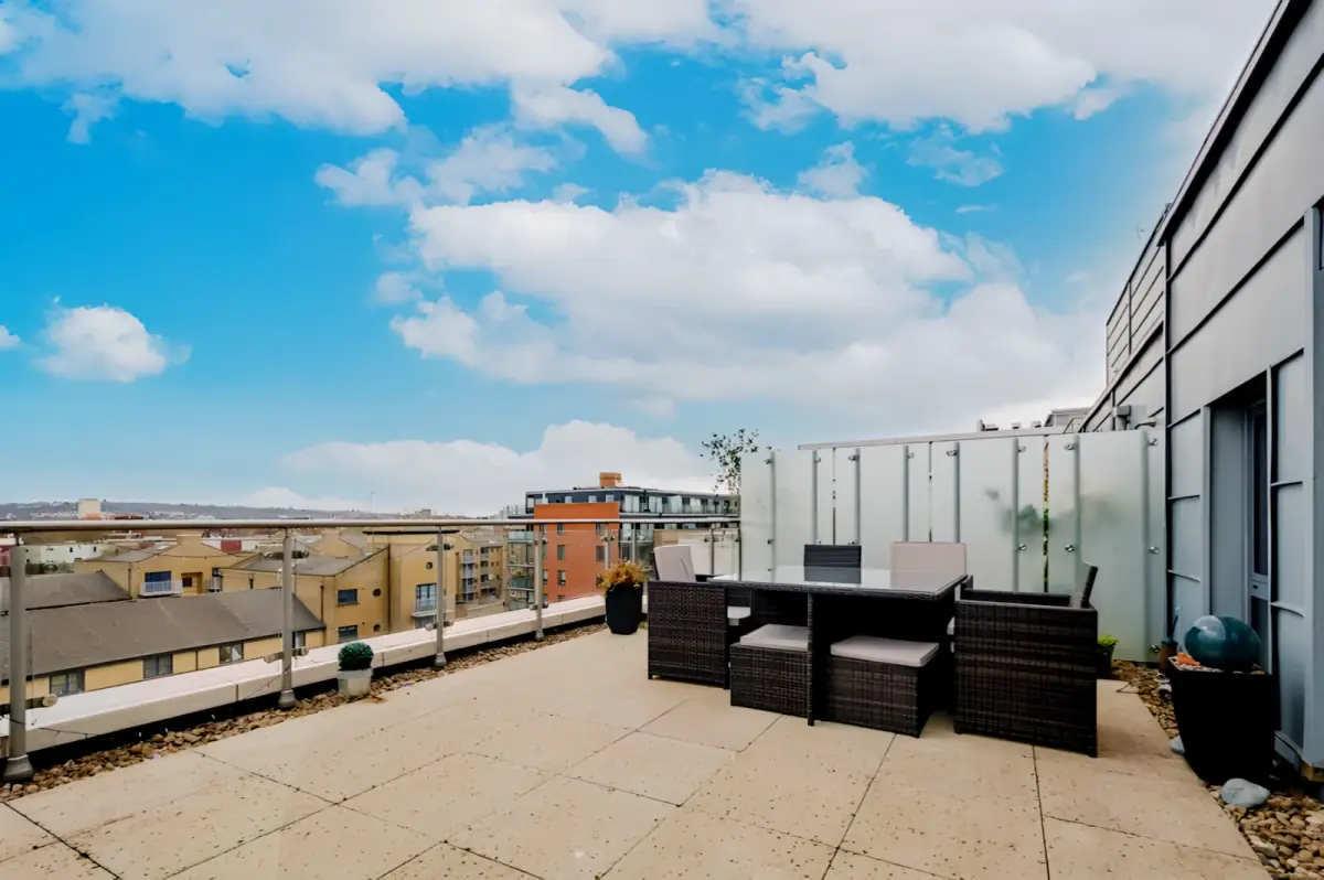 Outdoor Features