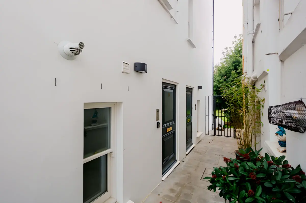 Outdoor Features