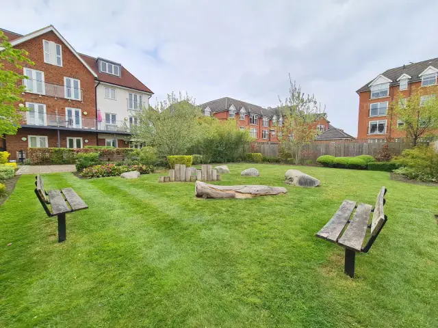 Ruislip Pembroke Apartments