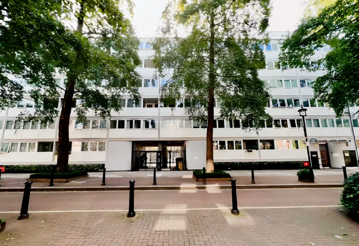 UM-Holcroft Court