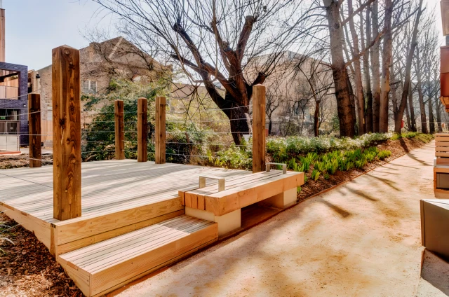 Outdoor Features