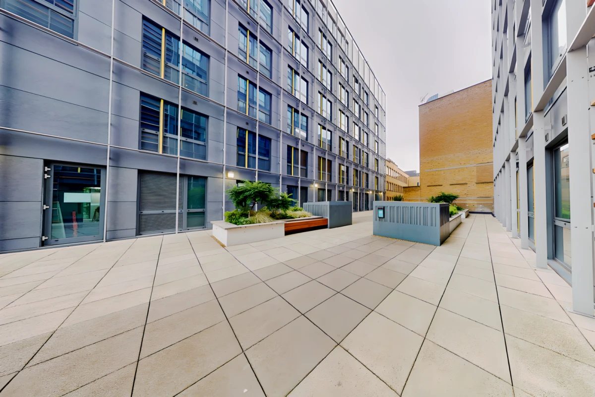 Outdoor Features